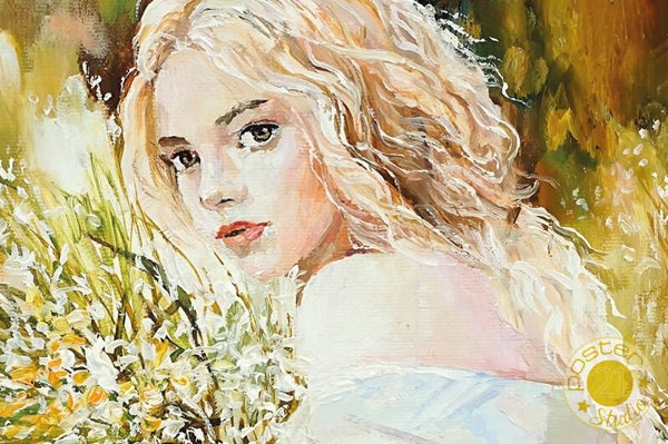 Blond meisje met bloemen
