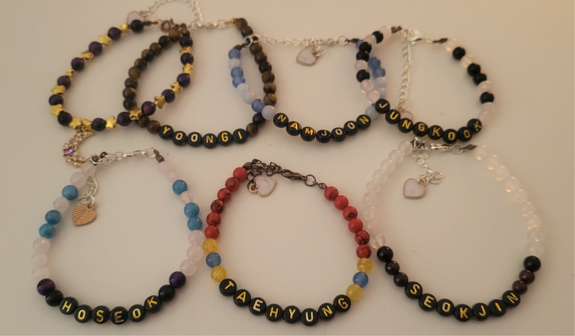 BT21 inspirierte Armbänder
