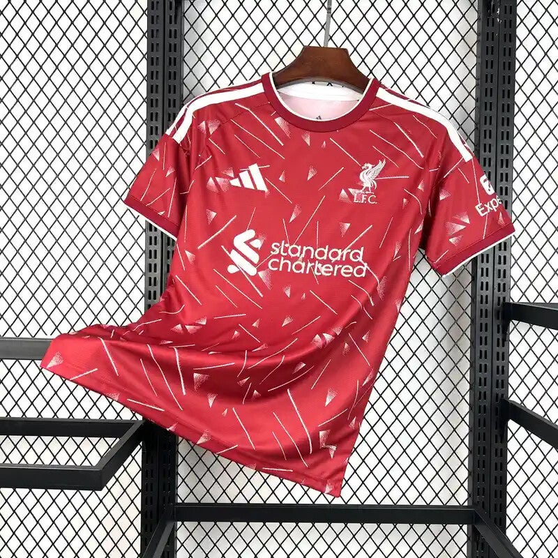 Liverpool Thuis 26/27