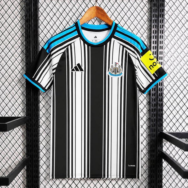 Newcastle United Thuis 26/27