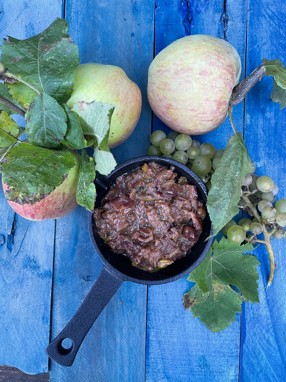 Roti kerrie aardappel-schotel (vegan) / Hindoestaanse kerrie - rotie ...