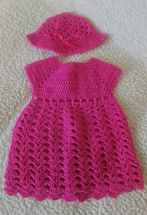 Robe et bonnet rose 3/6 mois