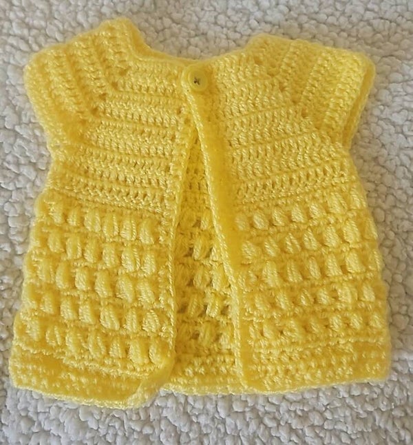 Petit gilet sans manches jaune poussin 6/12 mois