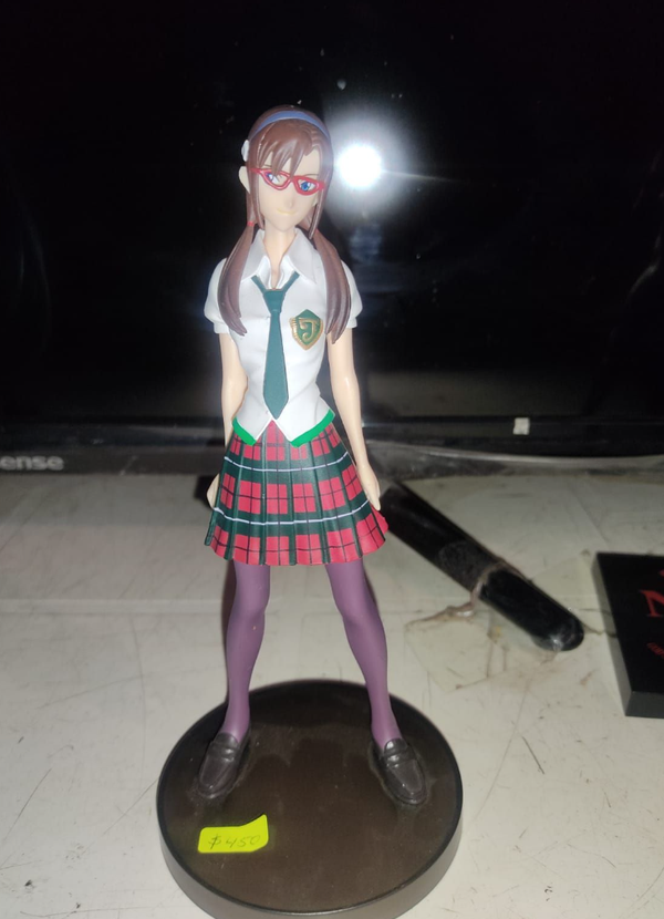 Figura de Mari evangelion colegial