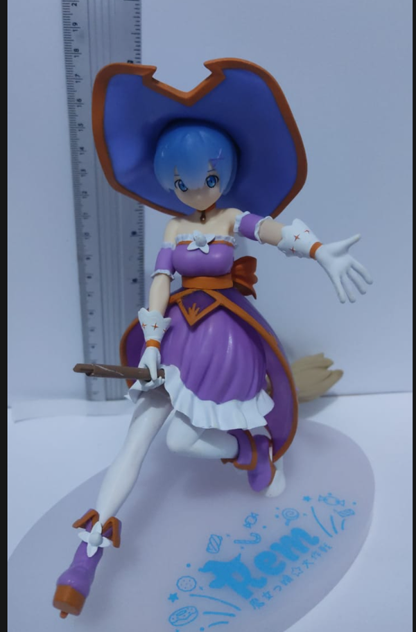 Figura de Rem de Re Zero ver brujita