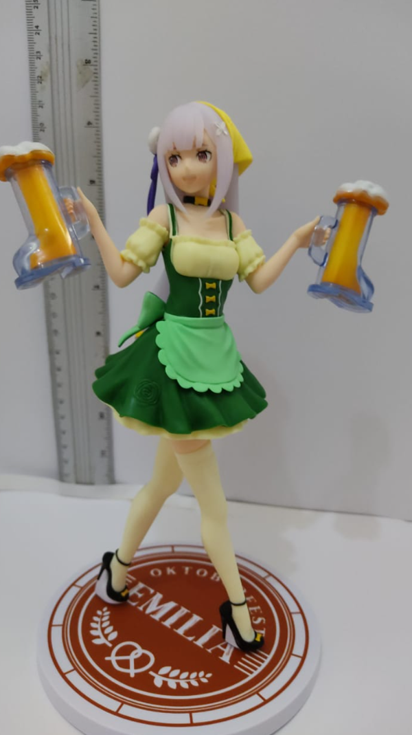 Emilia de Re zero ver Oktoberfest