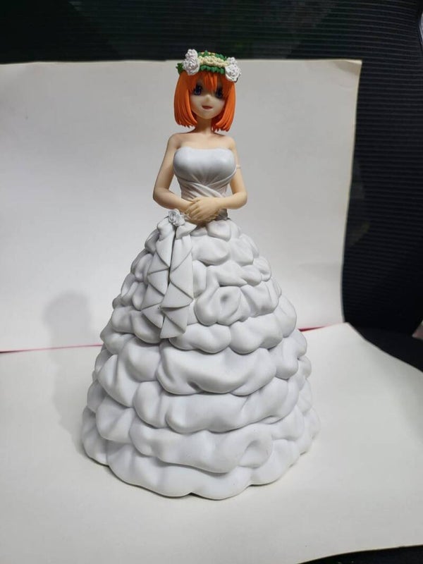 Figura de las Quintillizas Version Novia Yotsuba Nakano