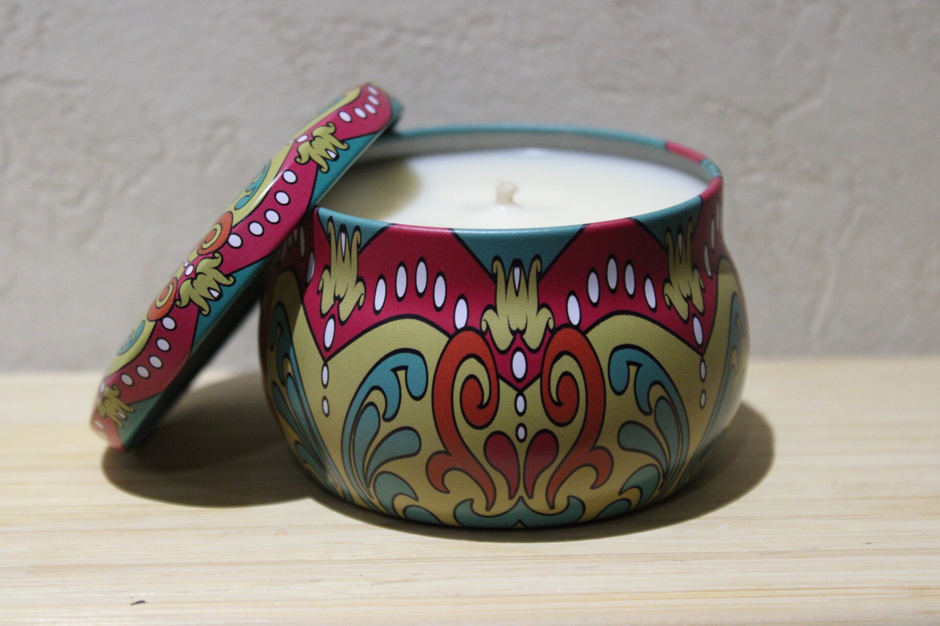 Bougie parfumée pot aluminium coloré