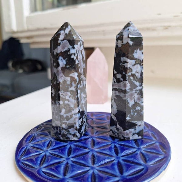 Obélisque en gabbro