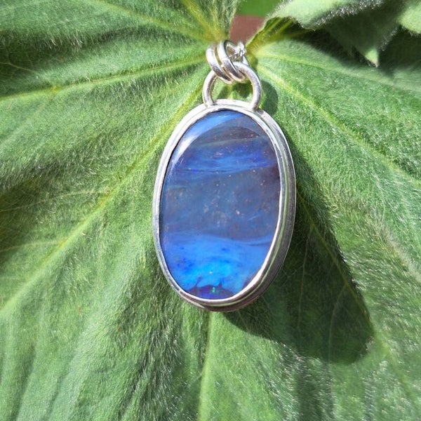 Pendentif en opale boulder d'Australie