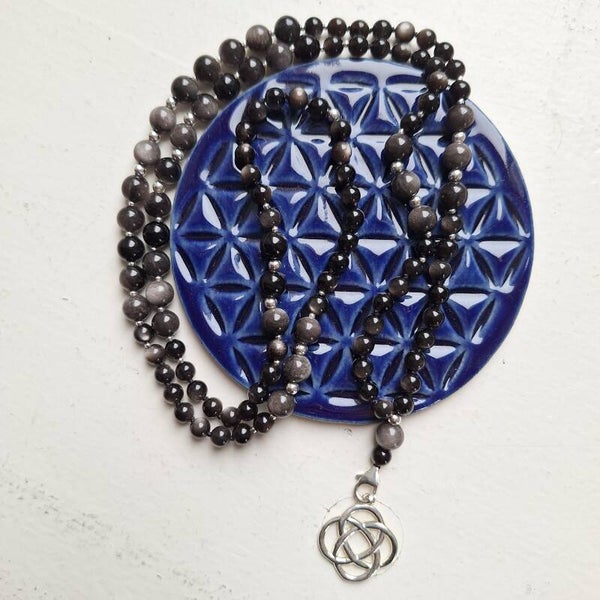 Sautoir en obsidienne argentée