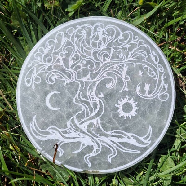 Plaque en sélénite avec arbre de vie