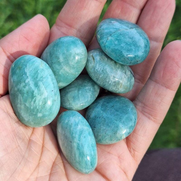 Pierres roulées en amazonite