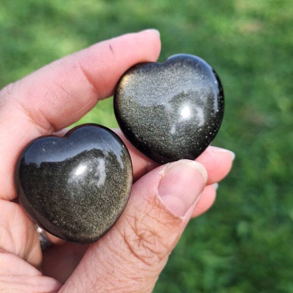 Coeur en obsidienne dorée