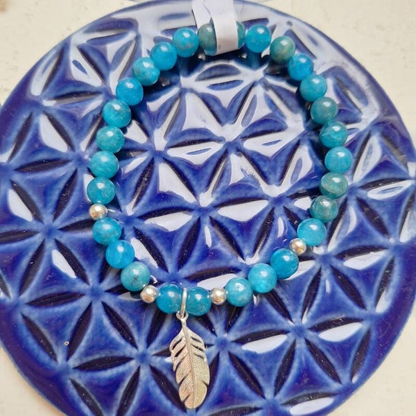 Bracelet en apatite et plume