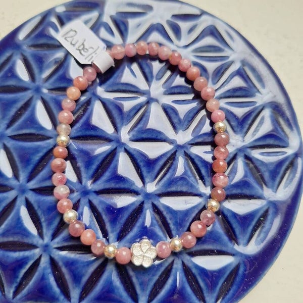 Bracelet en tourmaline rose et fleur