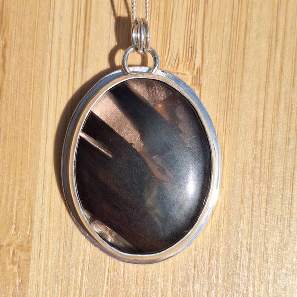 Pendentif en obsidienne dentelle avec dragon