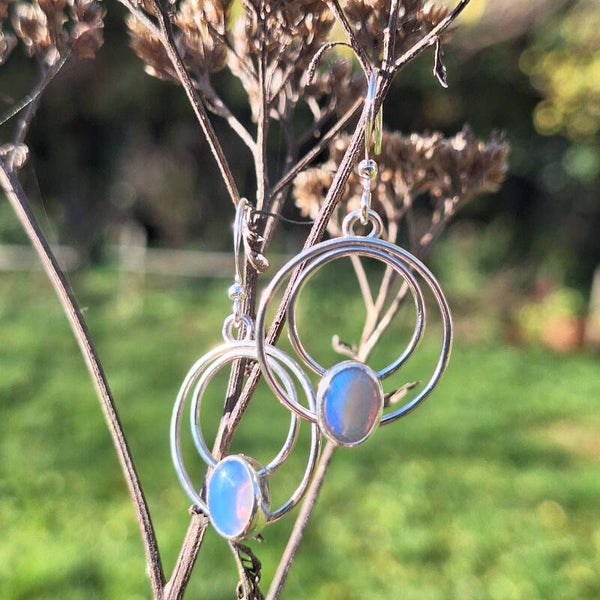 Boucles d'oreilles serties - opale