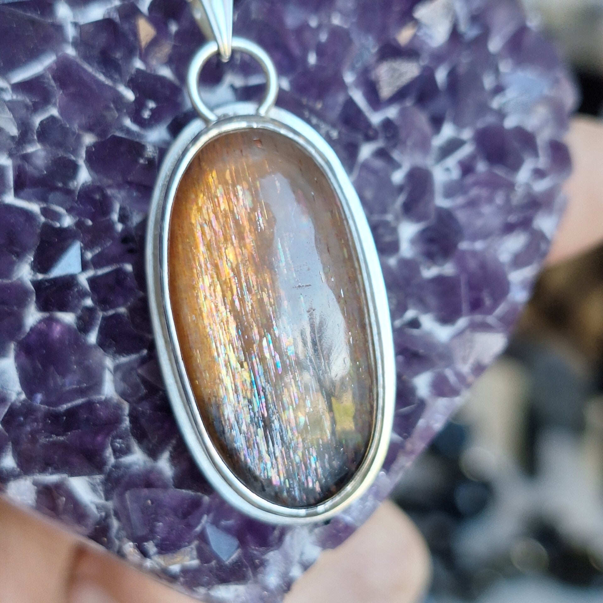 Pendentif en pierre de soleil