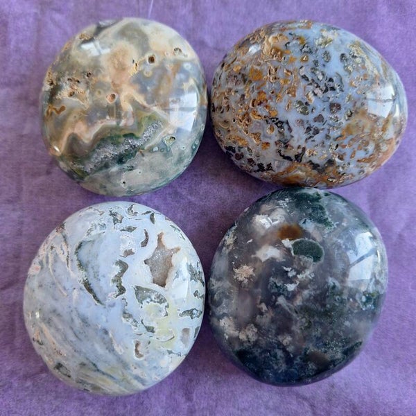 Galet en jaspe Océan