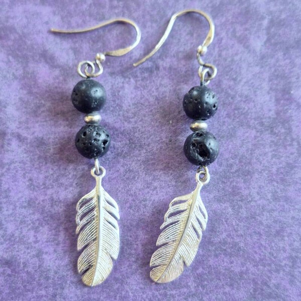 Boucles d'oreilles plume et lave