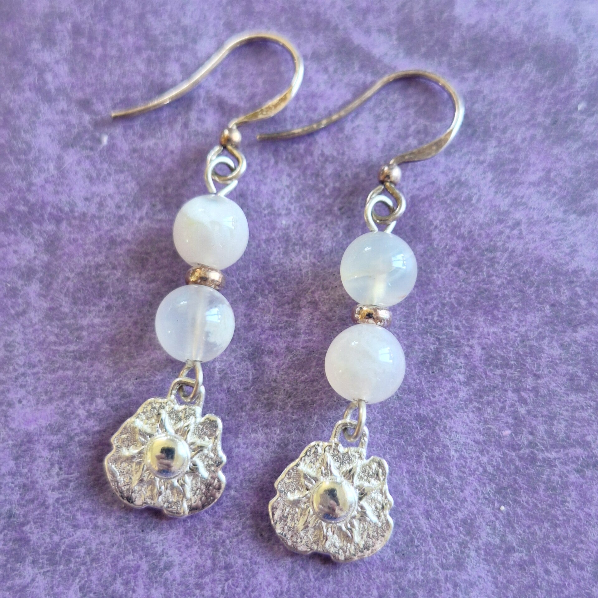 Boucles d'oreilles soleil avec agate fleur de cerisier