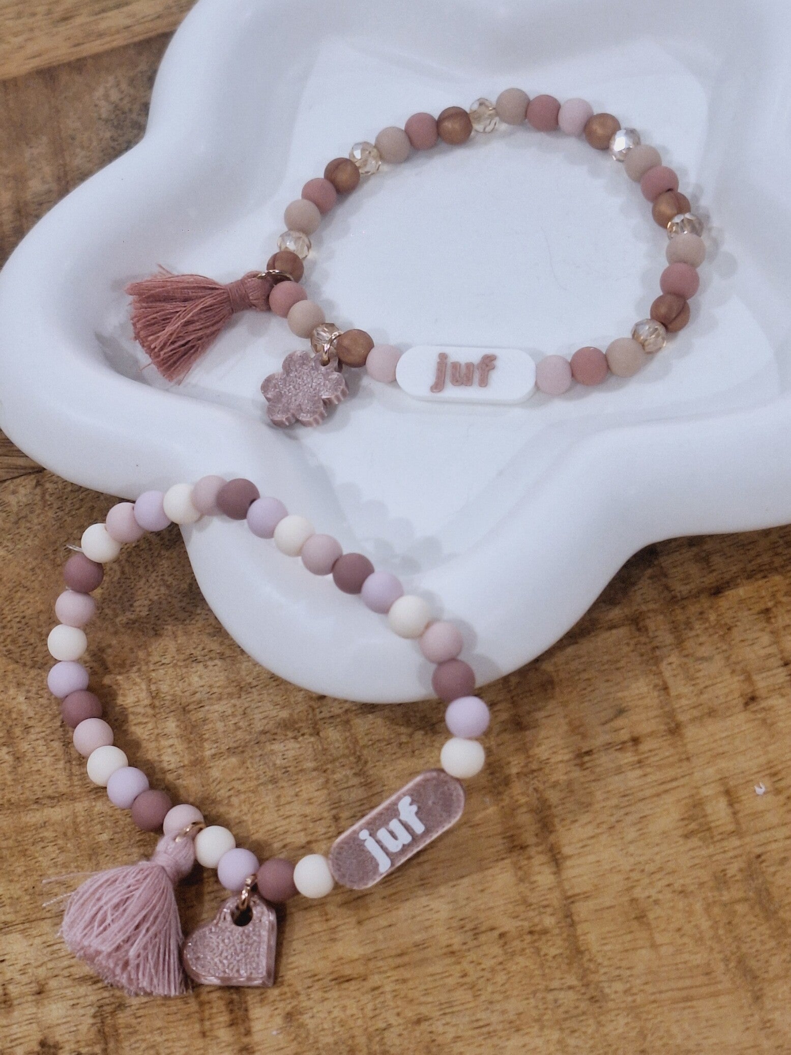 Armbandjes Paars 'Juf'