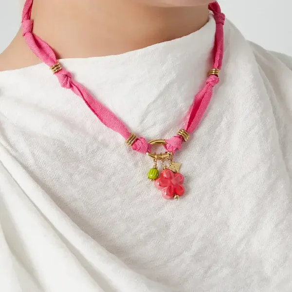 Fuchsia ketting - Bloem