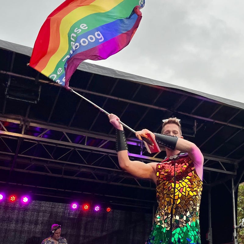 20230801pridebeach16.jpg