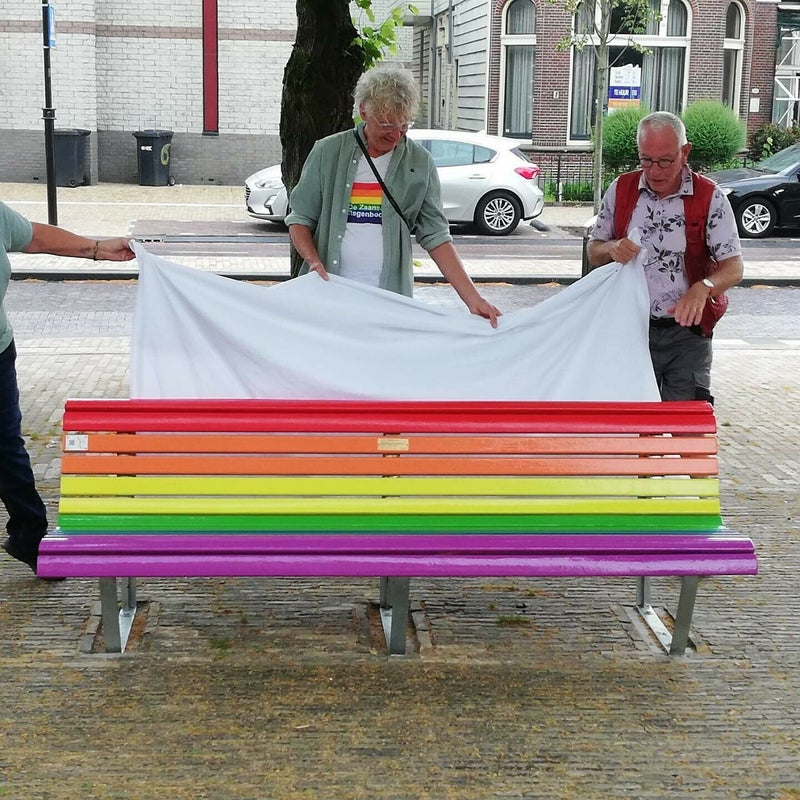 Regenboogbank4.jpg