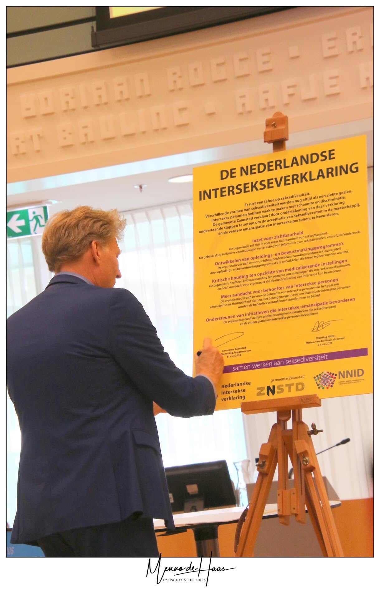 ondertekenen-intersekse-verklaring-0-standard.jpg