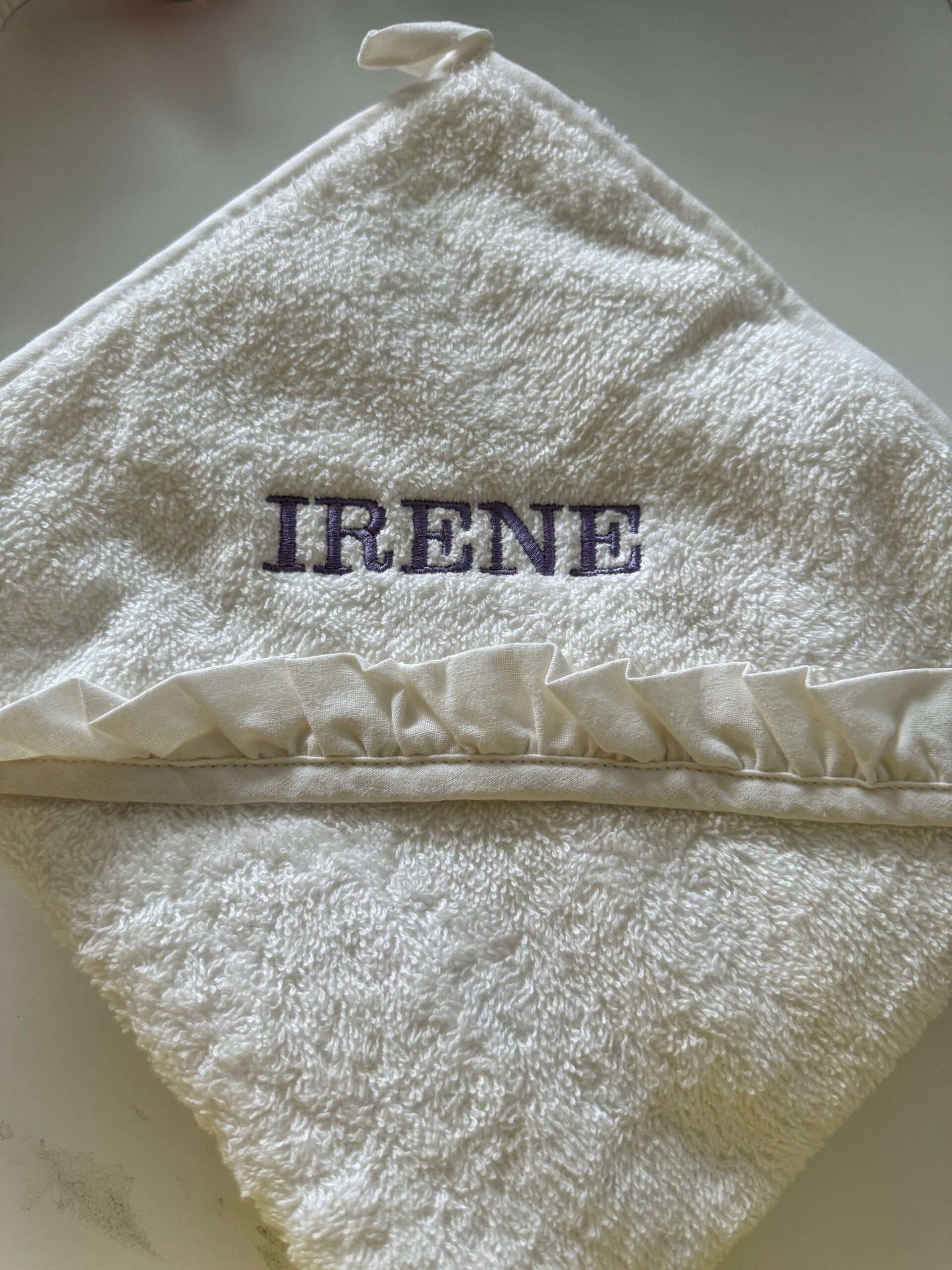 Badcape met ruffle - ECRU