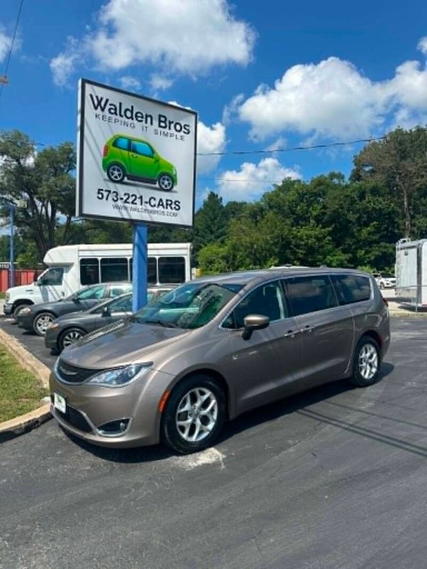 2016 Chrysler Pacifica Touring L