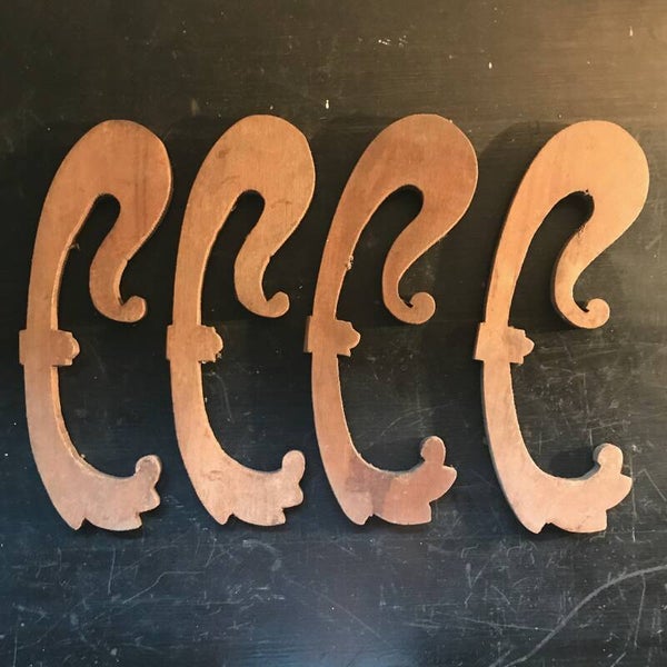 Ornament hout "C" en "Omgekeerde C"