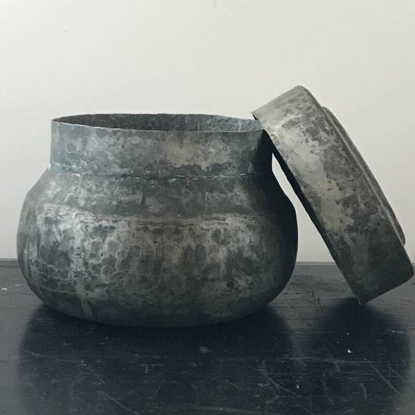 Pot met deksel "Gemoffeld ijzer"