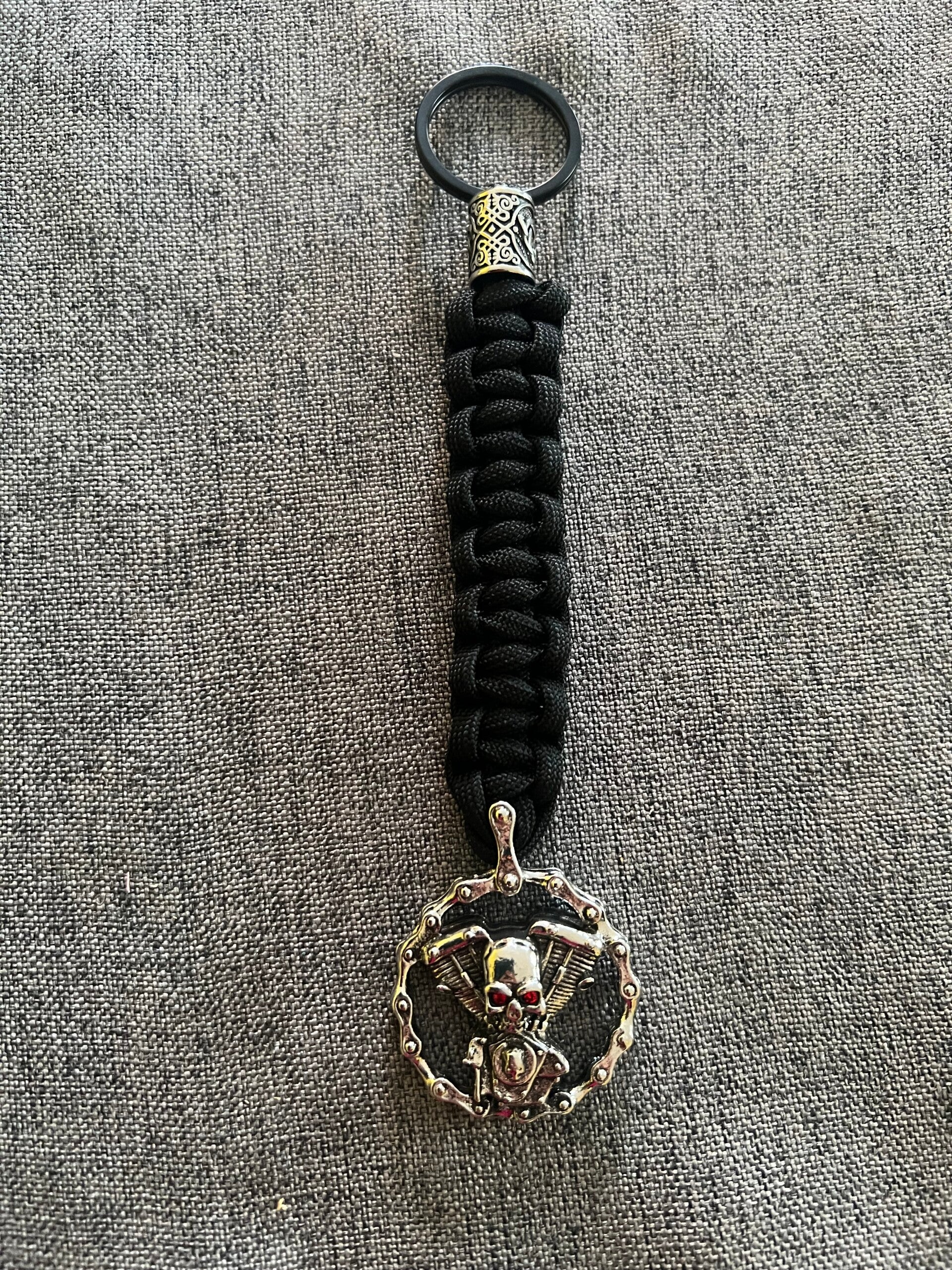 Schwarz