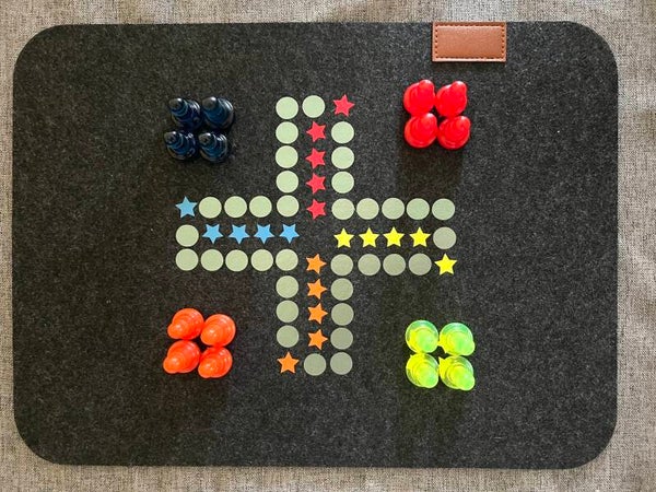 Spiel für bis zu 4 Personen