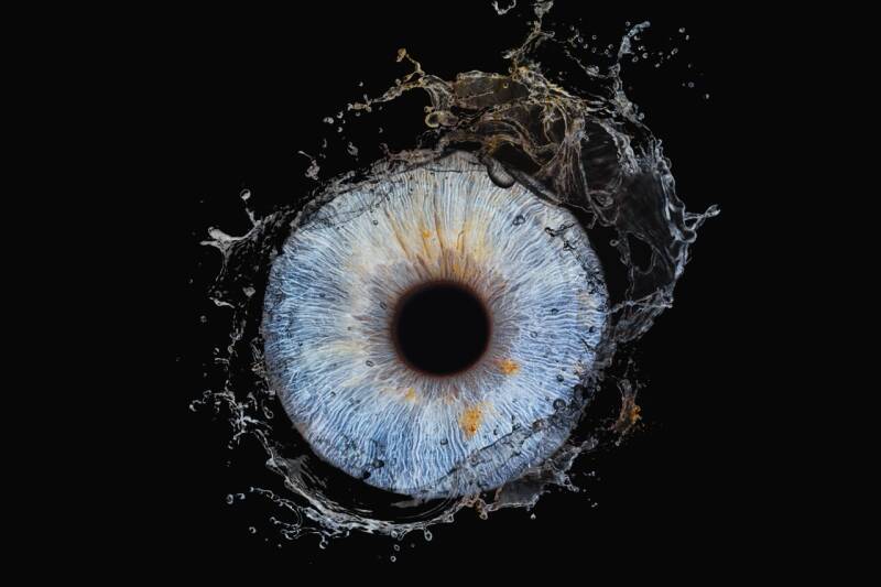 splash-fond-noirnn-noirpsd-grande-standard-reqqfv.jpg