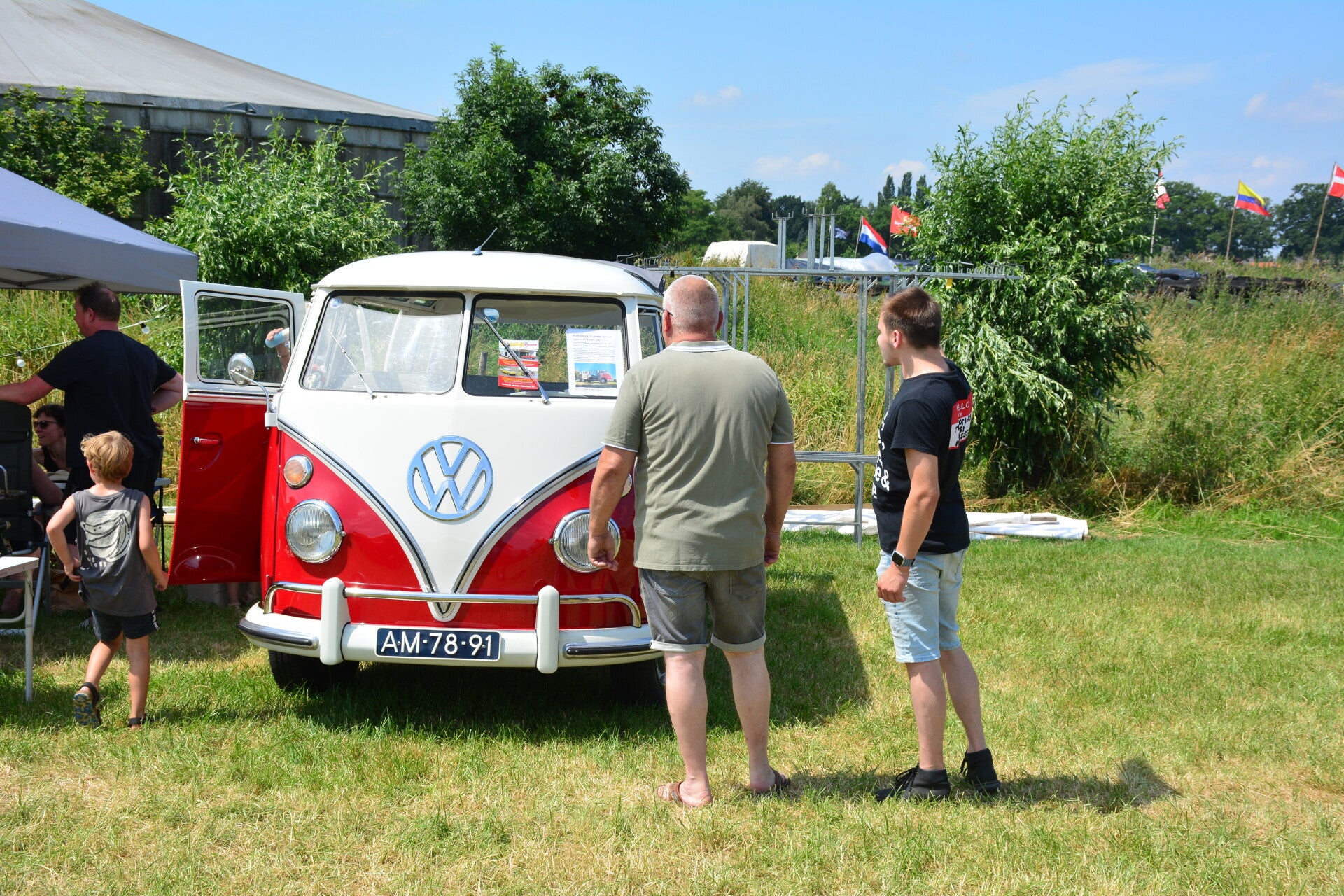 dsc_0002-standard-b9gcf4.jpg