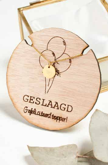 Geslaagd | Bordje met gepersonaliseerde sieraad