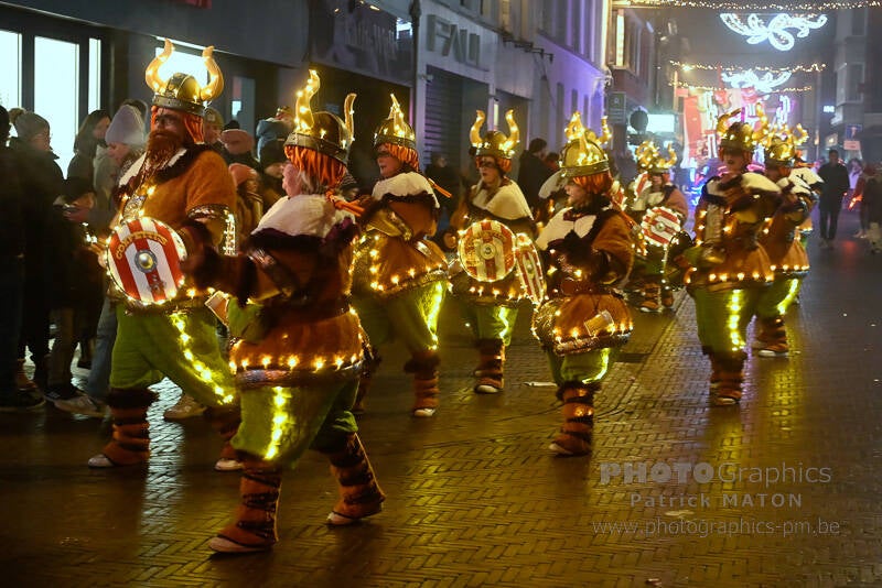 _car1136-standard-zr6id4.jpg