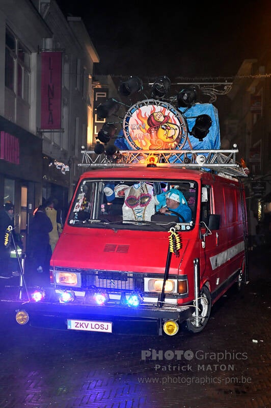 _car1513-standard-qfmwyh.jpg