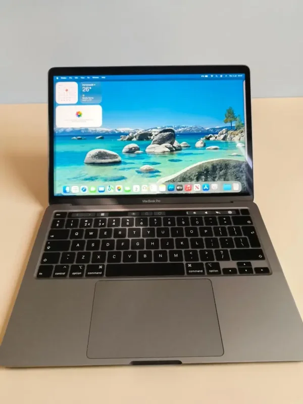 Apple MacBook Pro 13.3" (512GB SSD, Intel i5 10th Gen., 2GHz, 16GB) Grey Office 365