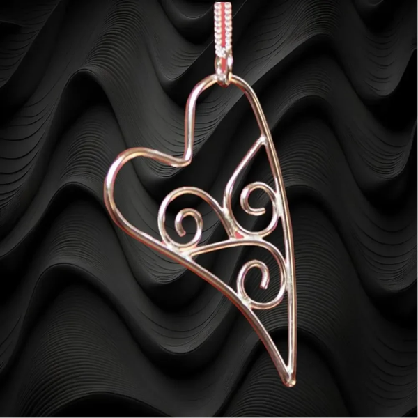 Wave Scroll Heart