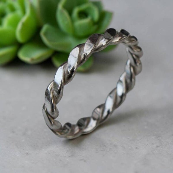 Twisted Ring