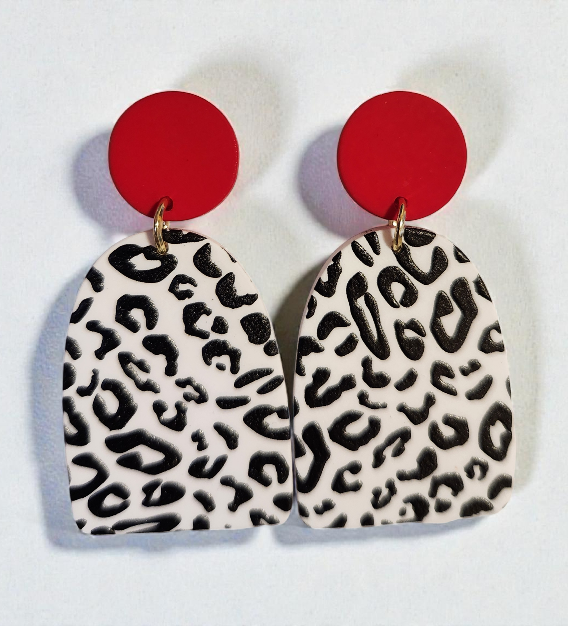 Sheek red white and black Earrings