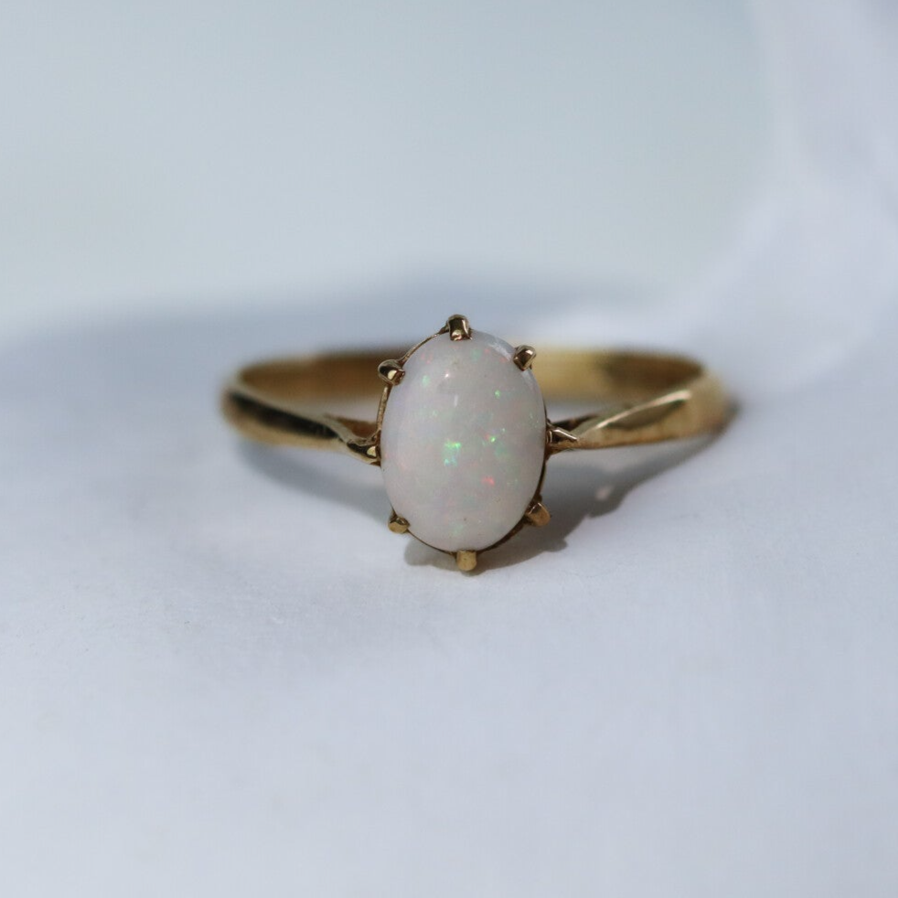 Dainty Opal