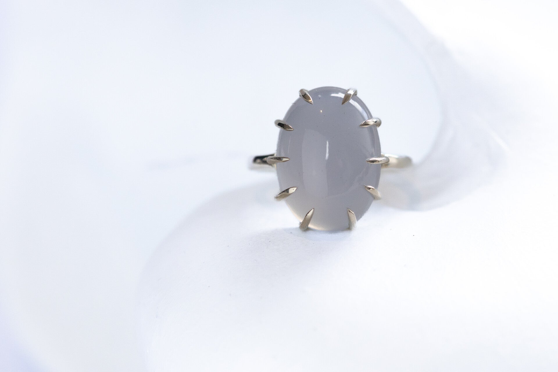 Silver Chalcedony ||