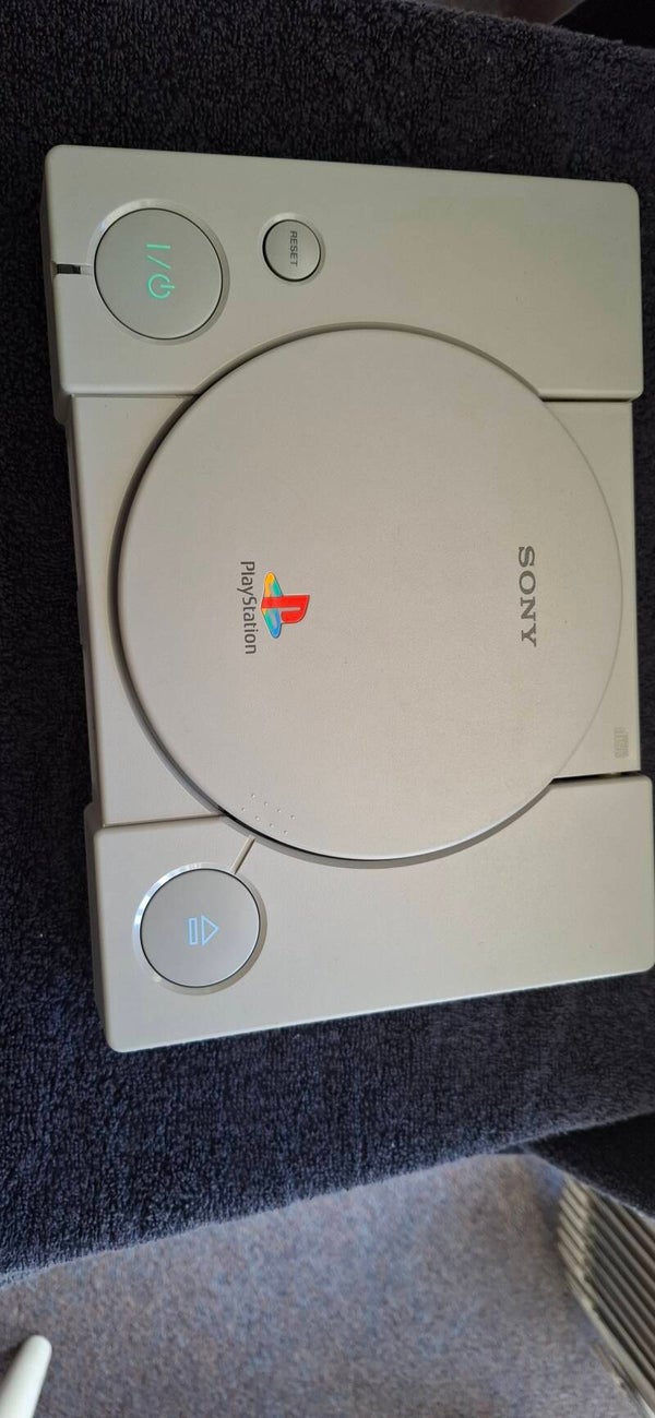 PlayStation 1 PS1 Console with Mayumi V4 Modchip and MFO Installed Region Free
