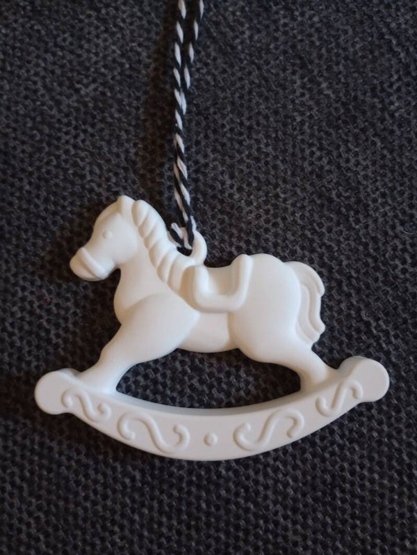 Anhänger Schaukelferd